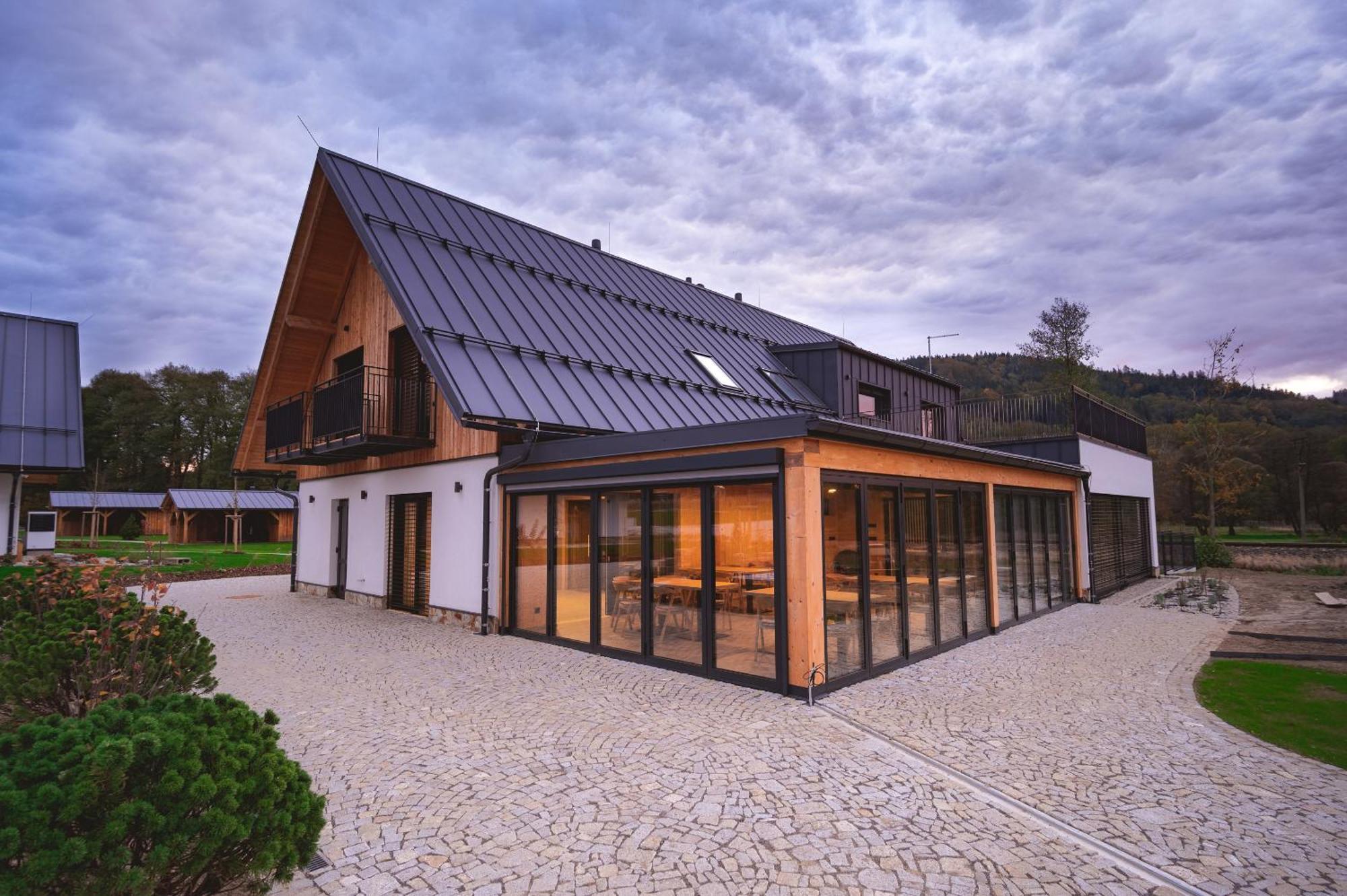 Hotel Mlynicka Zahrada Červená Voda Exterior foto